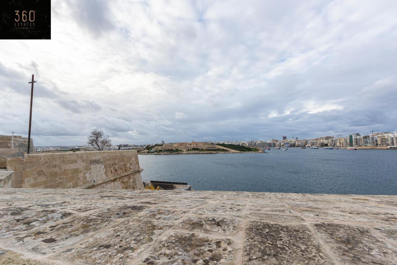 Seafront - Top Location, Top Floor With Wifi & Ac By 360 Estates Valletta Dış mekan fotoğraf