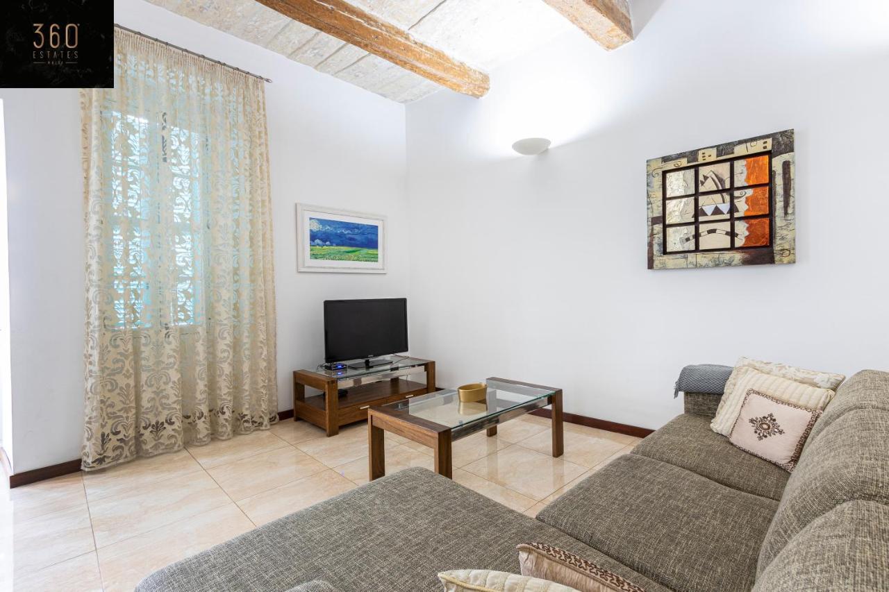Seafront - Top Location, Top Floor With Wifi & Ac By 360 Estates Valletta Dış mekan fotoğraf